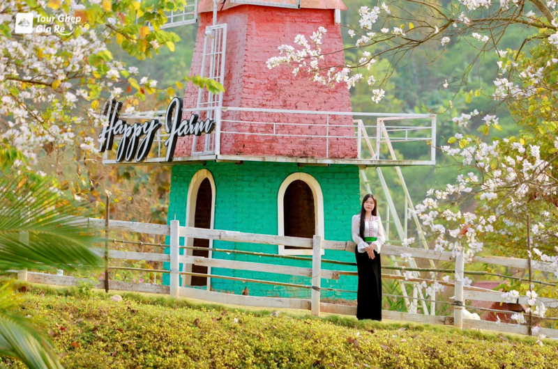 gia-ve-happy-land-moc-chau-1.jpg (506 KB)