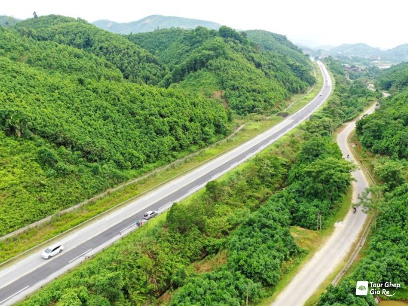 moc-chau-cach-ha-noi-bao-xa-3.jpg (125 KB)