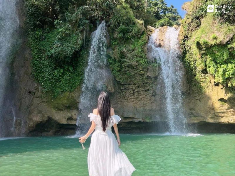 moc-chau-thang-12-thac-dai-yem.jpg (118 KB)