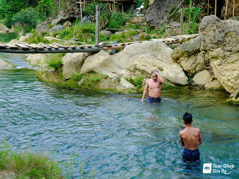 nen-di-thac-nang-tien-hay-thac-chieng-khoa-2.jpg (265 KB)