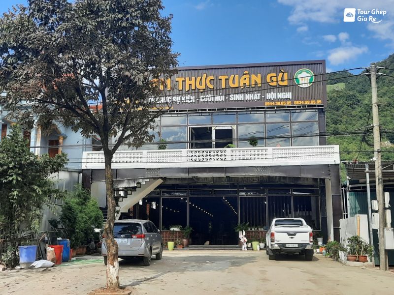 nha-hang-o-moc-chau-tuan-gu.jpg (134 KB)