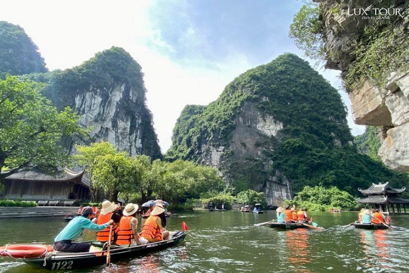 dam-van-long-trangan.jpg (190 KB)