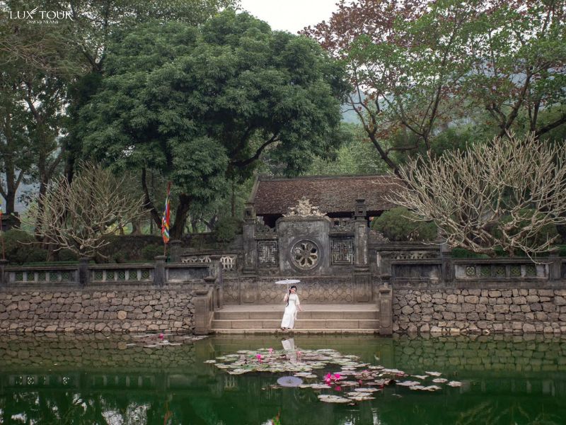 review-den-vua-dinh-vua-le.jpg (137 KB)