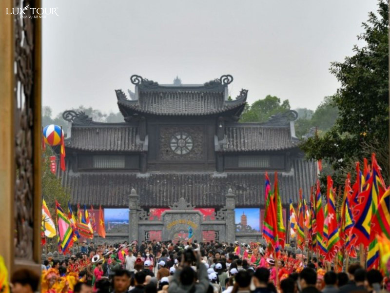 dia-diem-du-xuan-o-ninh-binh.jpg (163 KB)