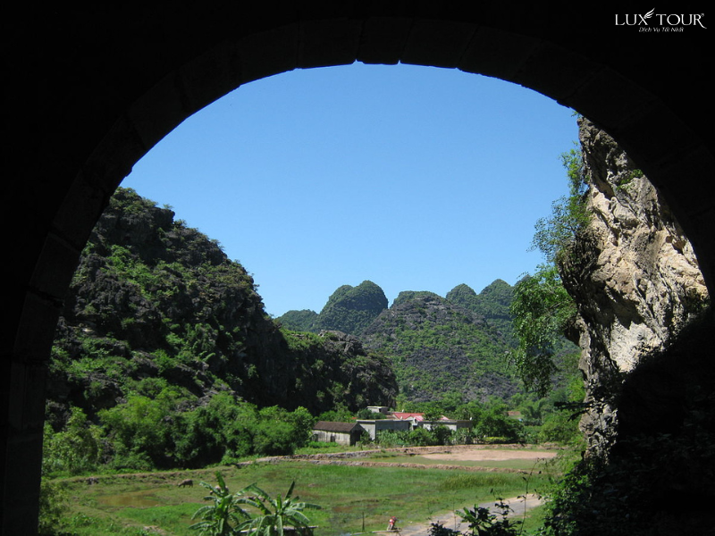 dong-am-tiem-ninh-binh-8.png (622 KB)