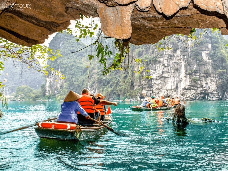 dong-am-tiem-ninh-binh.jpg (161 KB)