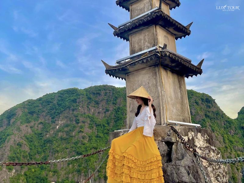 hang-mua-du-lich-ninh-binh-thang-2.jpg (98 KB)