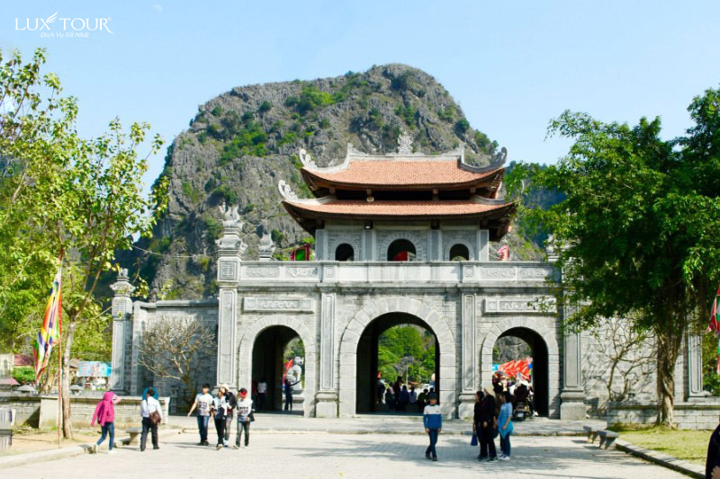 Hoa Lư Ninh Bình: Lịch sử, địa điểm tham quan & kinh nghiệm
