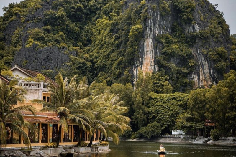 khach-san-o-trang-an-ninh-binh-14.jpg (124 KB)