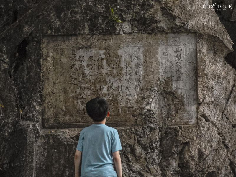 nui-non-nuoc-ninh-binh.jpg (113 KB)