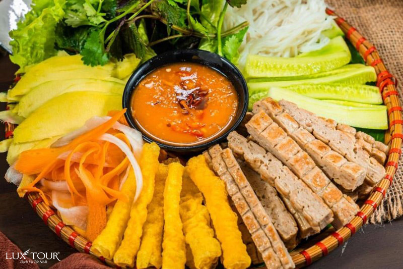 quan-an-ngon-o-tam-coc-ninh-binh-23.jpg (171 KB)