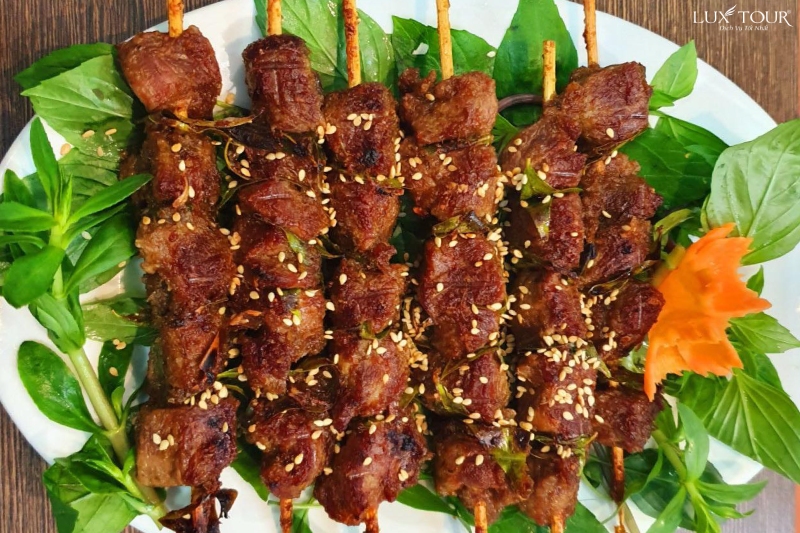 de-nuong-tang-nha-hang-ba-cua-quan-de-ngon-o-ninh-binh.jpg (357 KB)