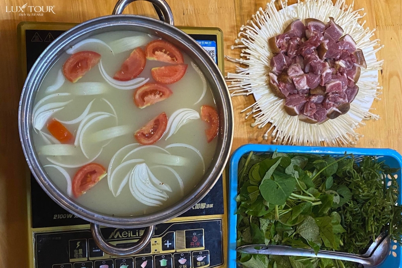 lau-de-hoa-lu-quan-quan-de-ngon-o-ninh-binh.jpg (337 KB)