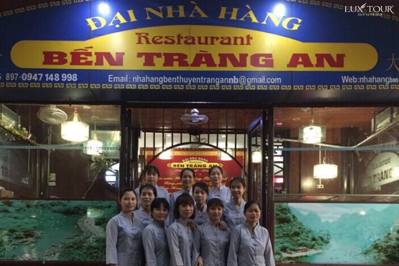 nha-hang-ben-thuyen-trang-an-quan-de-ngon-o-ninh-binh.jpg (262 KB)