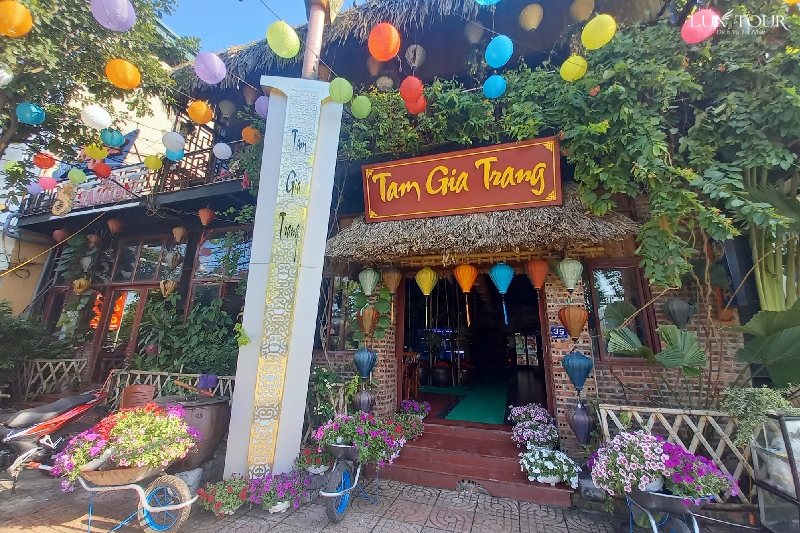 nha-hang-tam-gia-trang-quan-de-ngon-o-ninh-binh.jpg (412 KB)