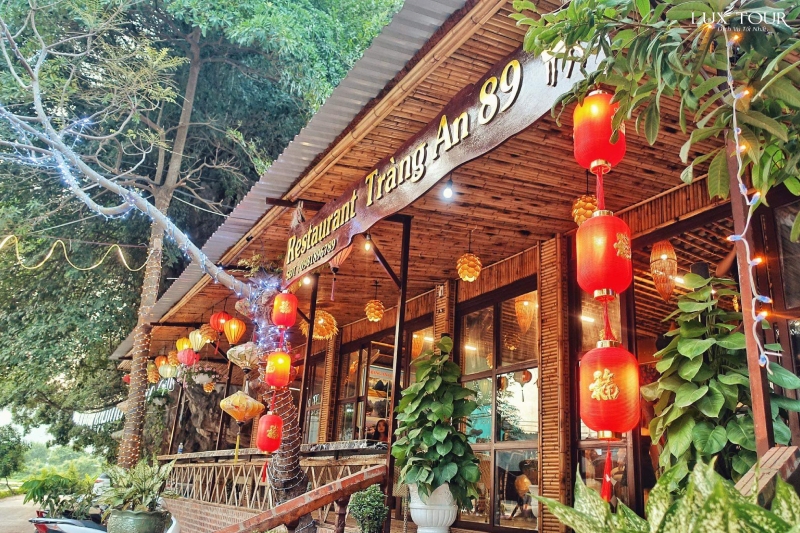nha-hang-trang-an-89-quan-de-ngon-o-ninh-binh.jpg (427 KB)