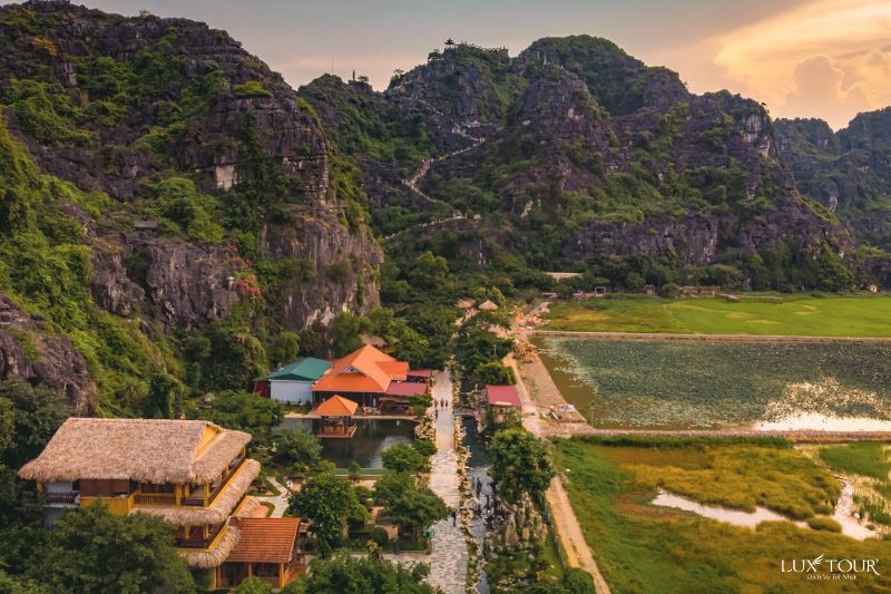 hang-mua-ecolodge-resort-o-thung-nham-ninh-binh.jpg (106 KB)