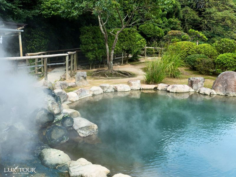 suoi-nuoc-khoang-nong-kenh-ga-233.jpg (167 KB)