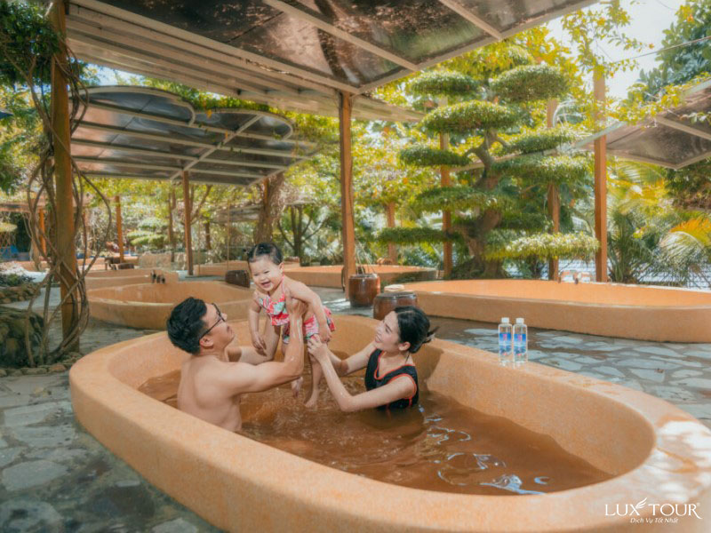 suoi-nuoc-khoang-nong-kenh-ga-2336.jpg (152 KB)