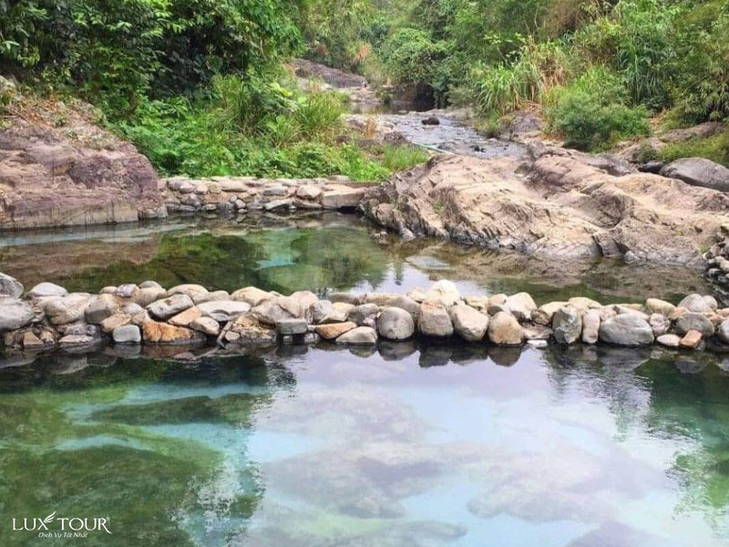 suoi-nuoc-khoang-nong-kenh-ga.jpg (170 KB)