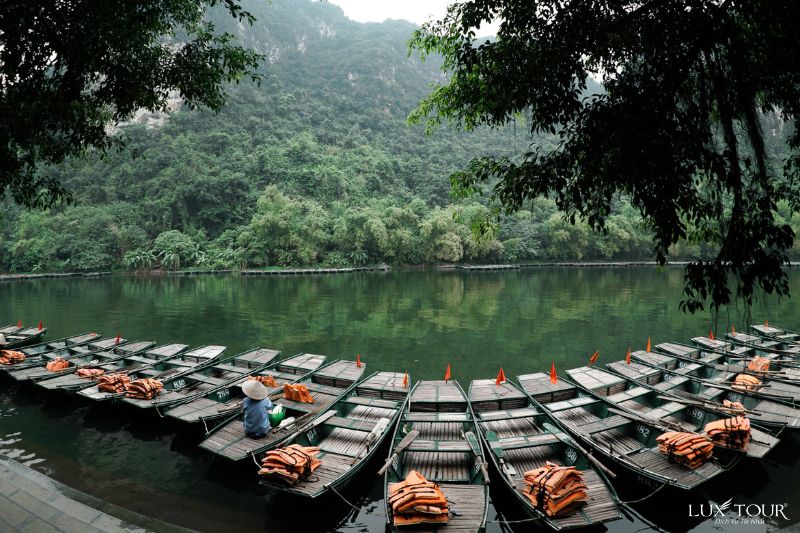 xe-di-ninh-binh-tu-ha-noi-9.jpg (127 KB)