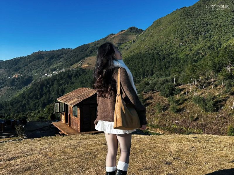 ta-xua-thang-3-trang-phuc.jpg (133 KB)